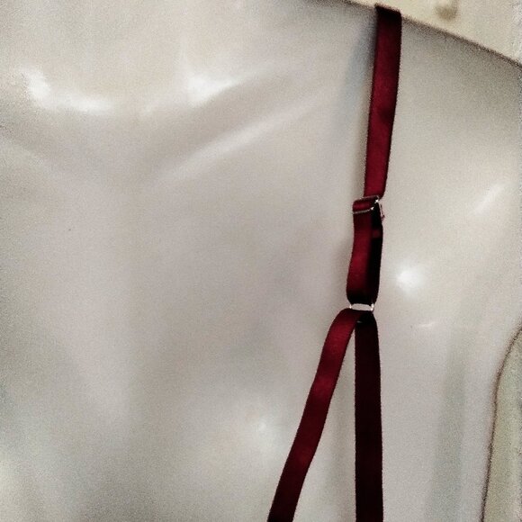 Sultry (L) Caged and Keyhole Rich Red Lingerie Set - Picture 7 of 11